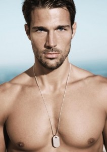 photo-Men-523910511